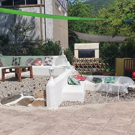 Camping Les Lavandes Darbres Exterior photo