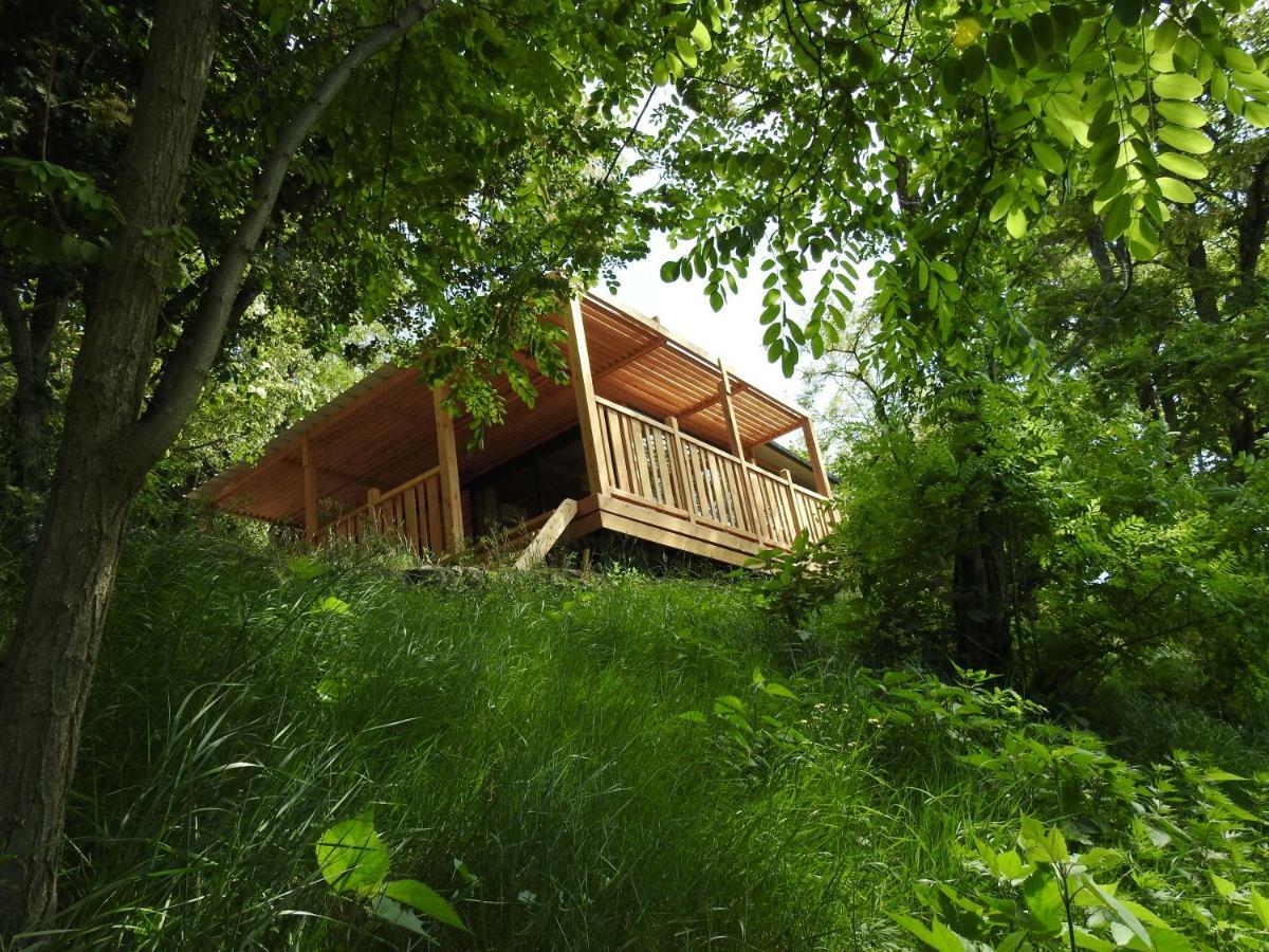 Camping Les Lavandes Darbres Exterior photo